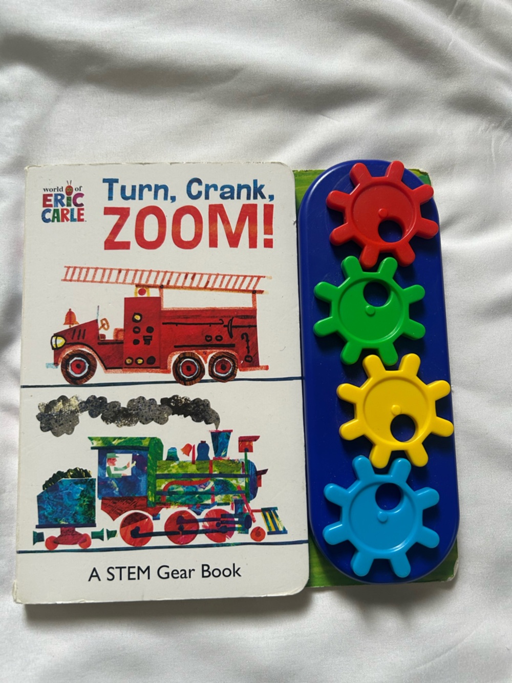 3/$10🎒 Turn Crank Zoom board book by Eric Carle stem gear play a sound